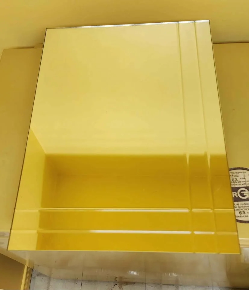 Mirrored Medicine cabinet 16in image indicator(5)