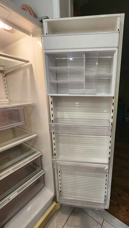 Amana White Fridge image indicator(5)