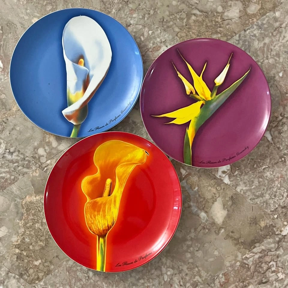 Givenchy Paris "Les Fleurs de Parfums" Plates