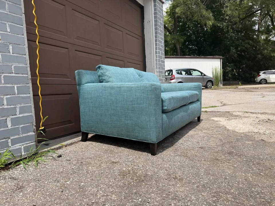 Modern Teal Loveseat – Clean, Comfortable, Great Condition - photo 5