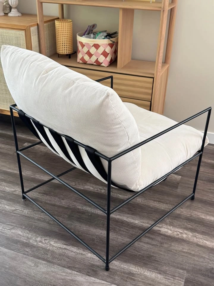 Designer Accent Lounge Chair – Like New - photo 3