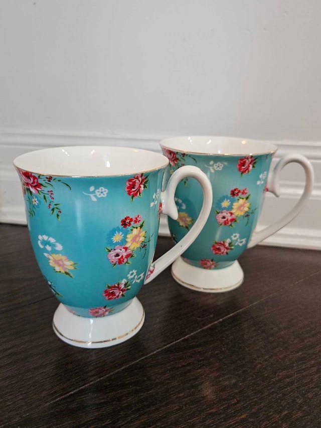 Teapot and 2 cups - floral and turquoise design - photo 3
