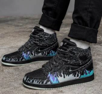 Stylish High-Top Sneakers – Unique Flame Design - photo 4
