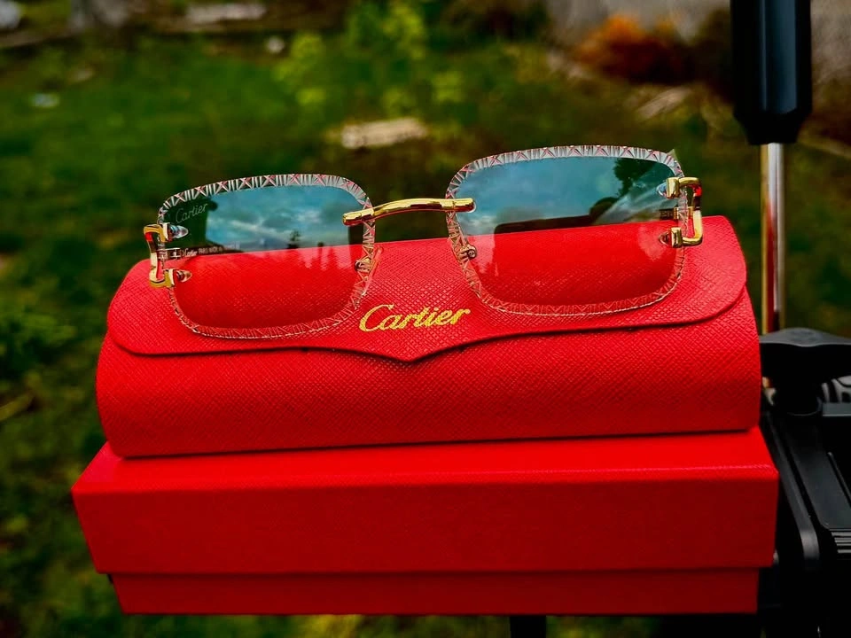 Luxury Rimless Gold Frame Sunglasses - Pink Lenses with Case - photo 4