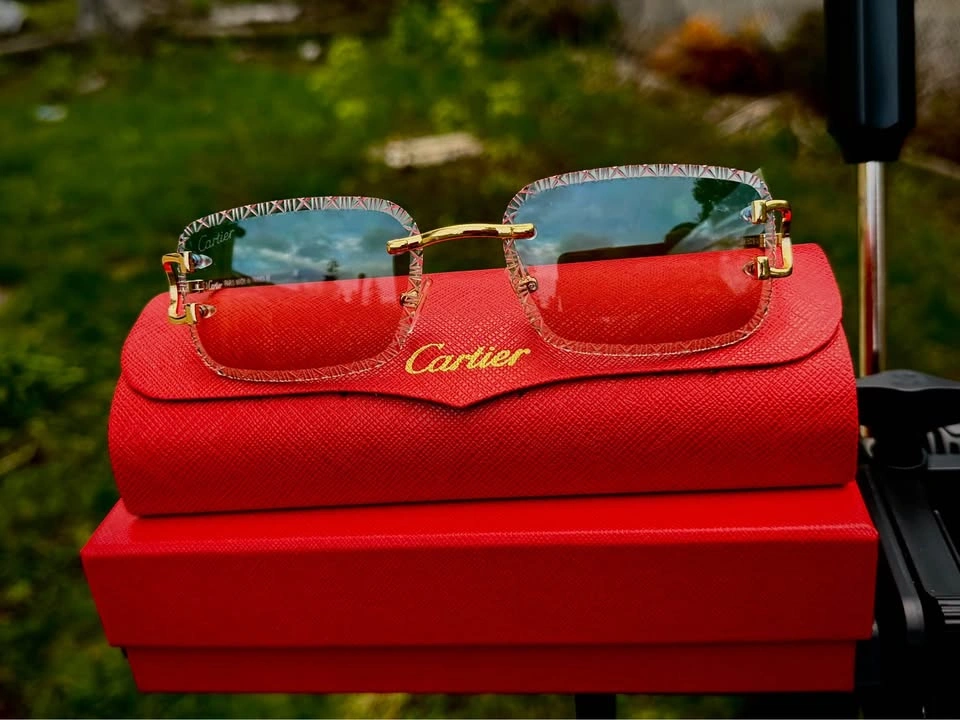 Luxury Rimless Gold Frame Sunglasses – Pink Lenses – With Case - photo 2