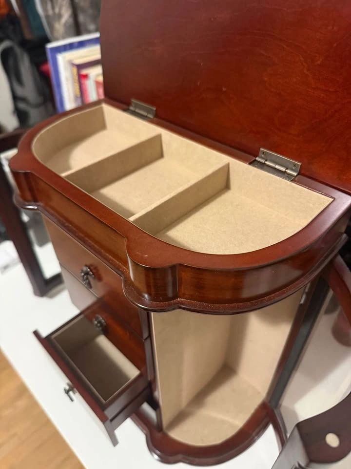 Vintage Cherry Wood Jewelry Box - photo 5