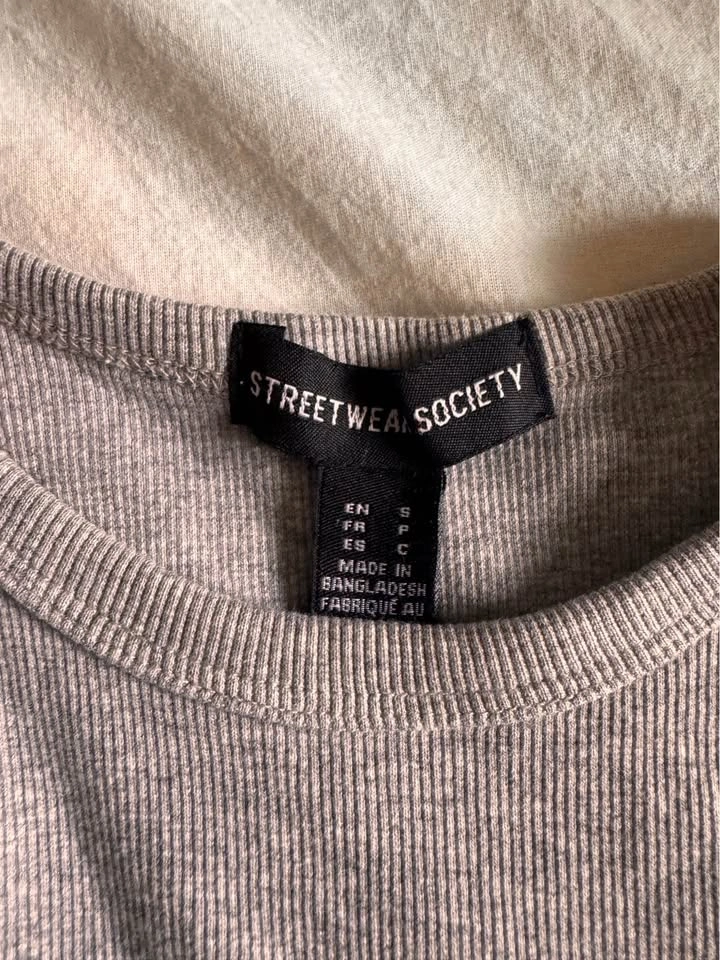 Grey cropped tank top - photo 3