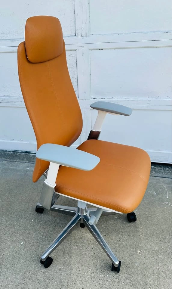 Haworth Fern Office Chair- New - photo 3