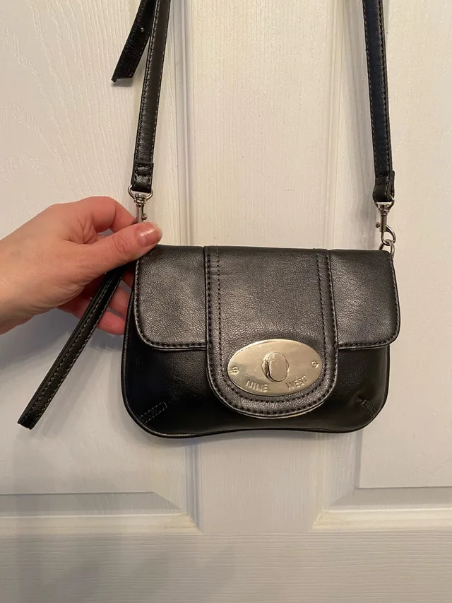 Nine West crossbody bag/wrislet thumbnail