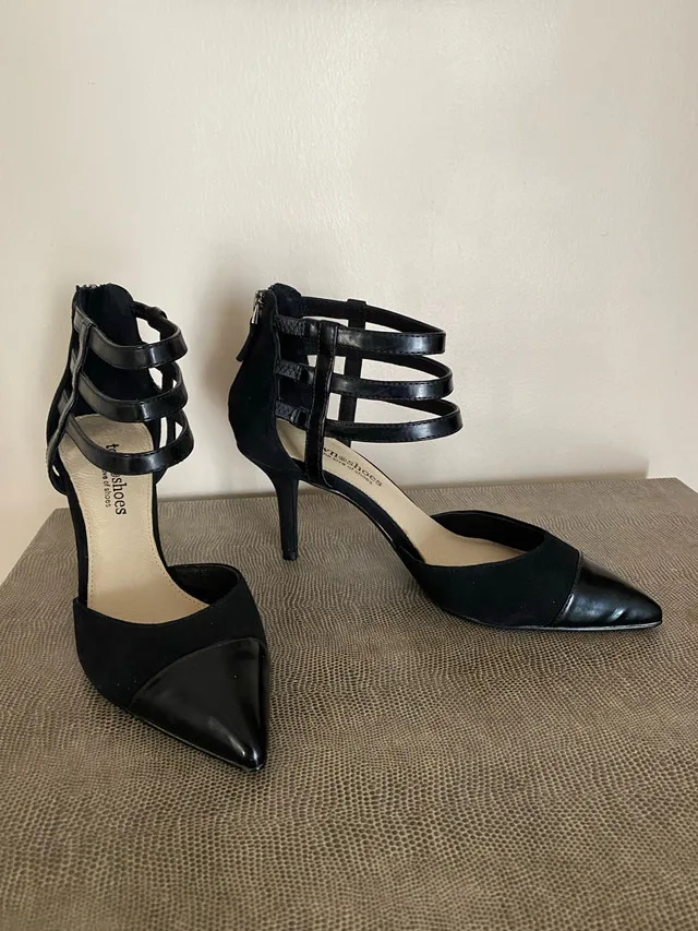 Town Shoes black leather and suede image indicator(6)