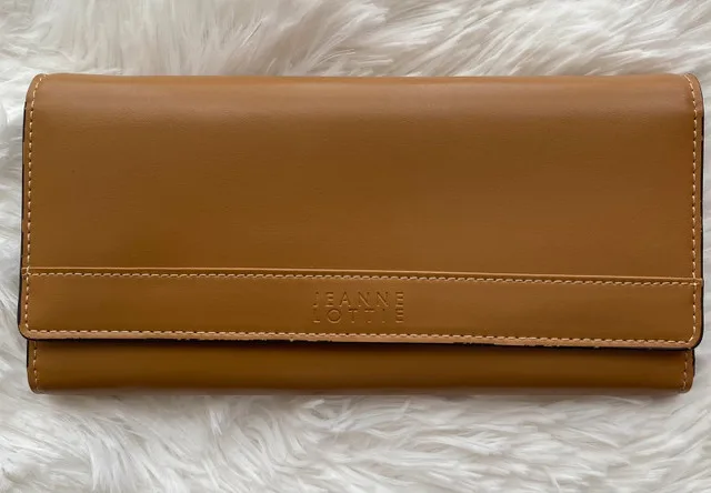 Jeanne Lottie wallet thumbnail