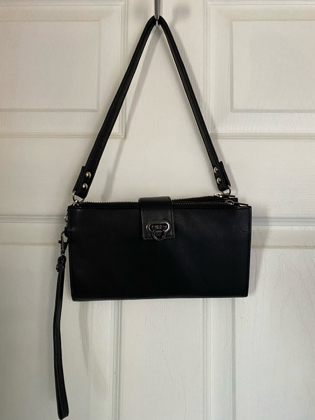 Rachel Roy crossbody wristlet / bag