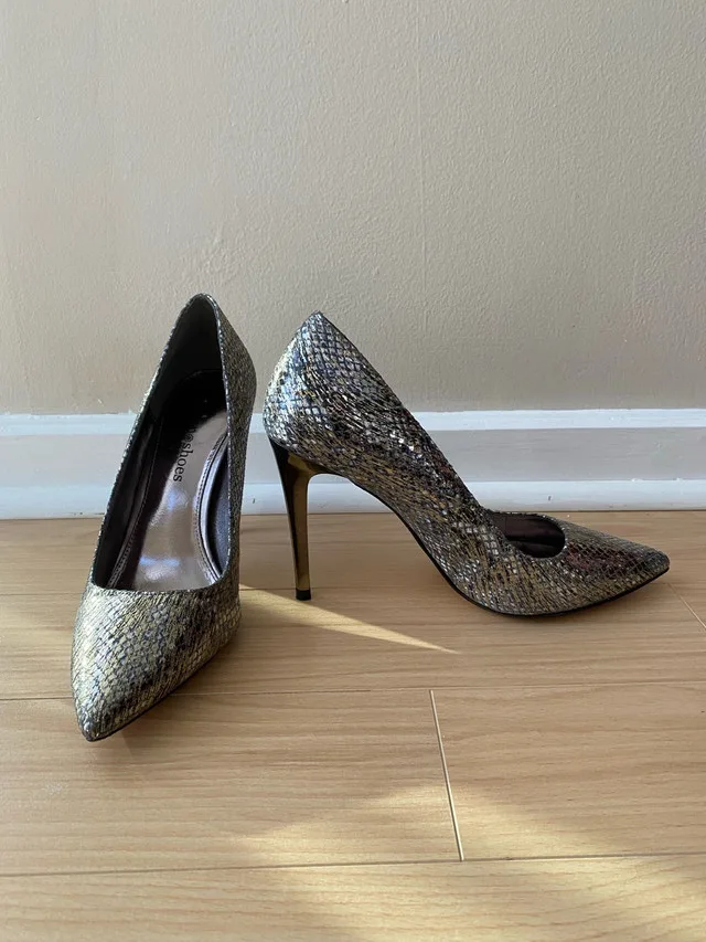 Gold and silver Town Shoes size 36 thumbnail