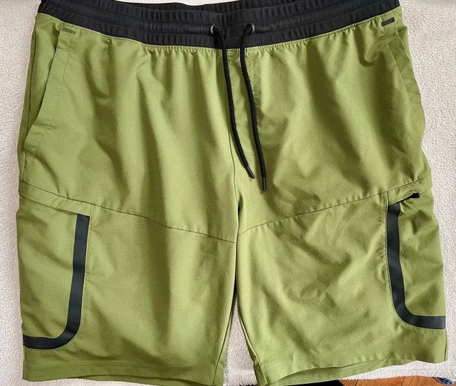 XXL Under Armour Olive Green Athletic Shorts
