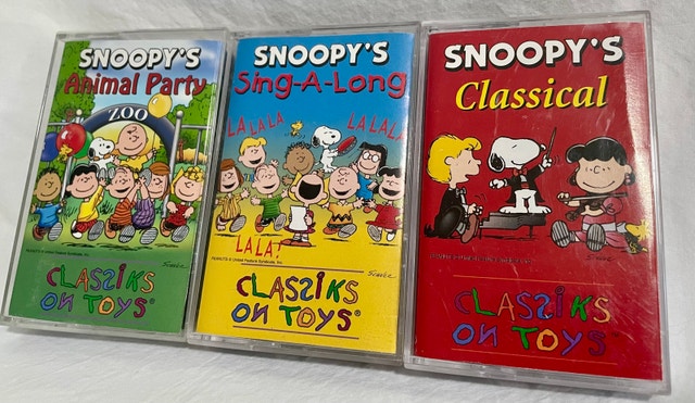 (Set of 3) Vintage Peanuts "Snoopy's Classiks on Toys"