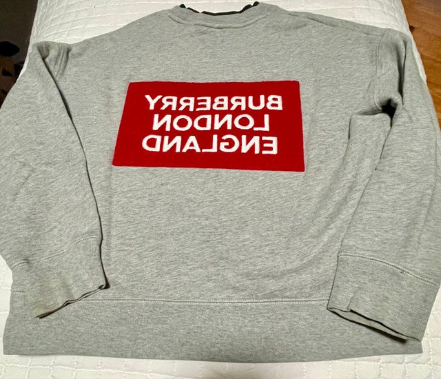 Size 10Y Authentic Burberry Mirror Logo Sweatshirt - photo 2