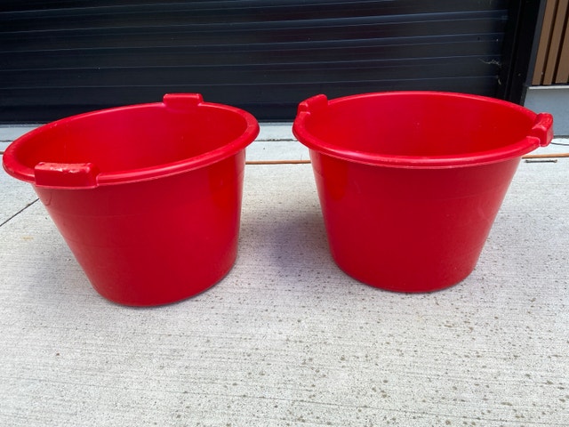 Storage tubs