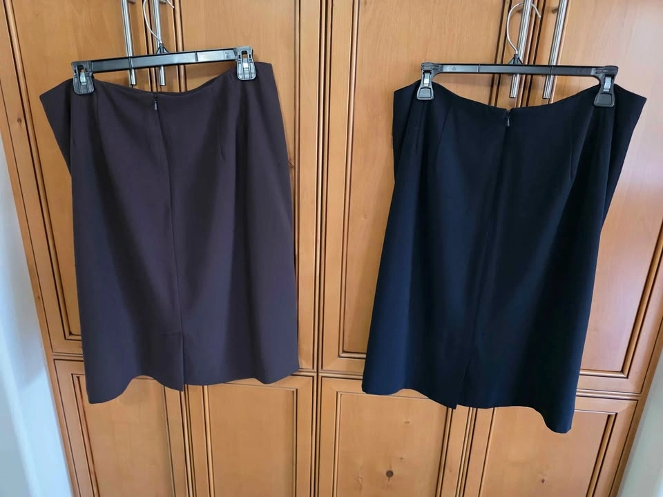 2 Women's Size 14 Nygard Lined Straight Skirts - photo 2