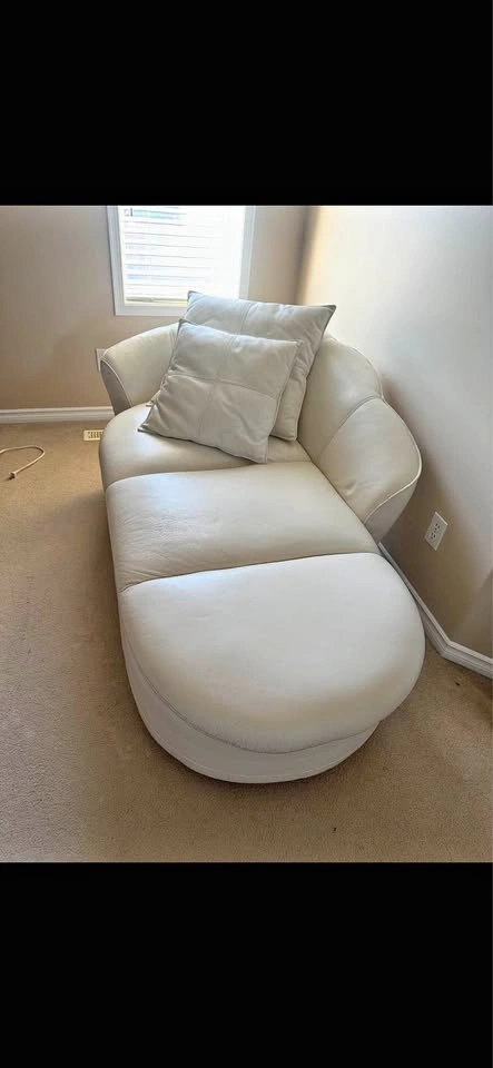 White chaise