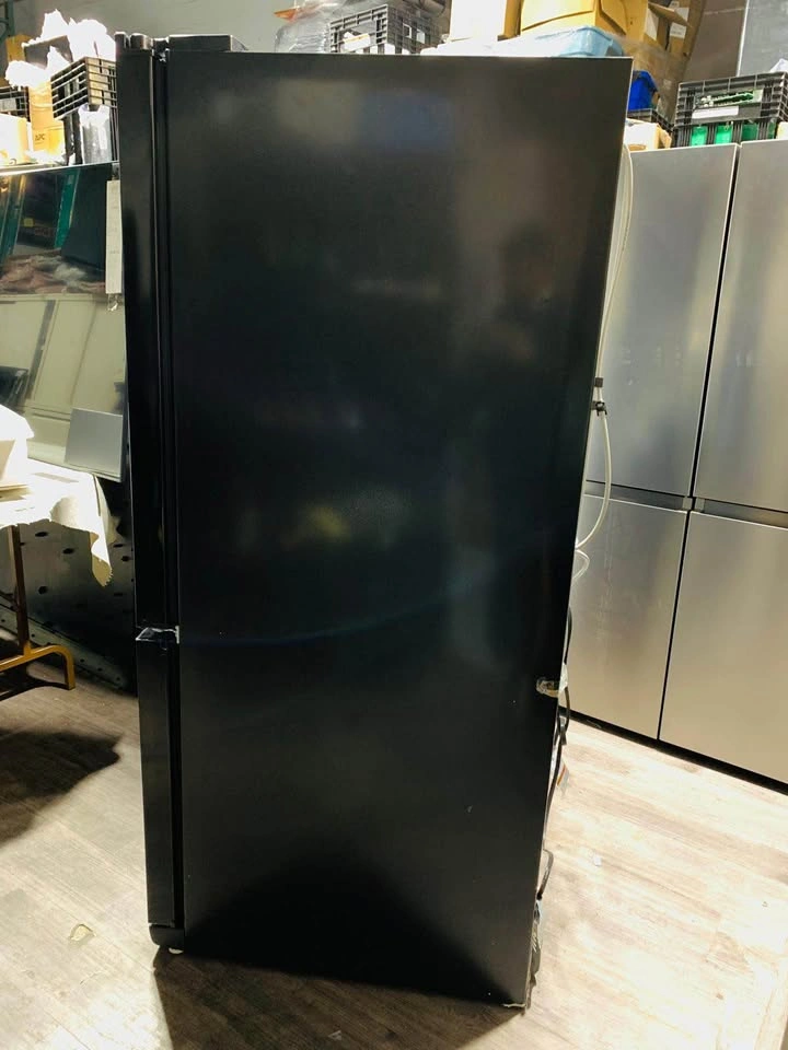 Whirlpool 30-inch 20 cu. ft. French Door Refrigerator - photo 5
