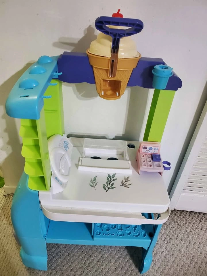 Play-Doh Ice Cream Truck playset - photo 3