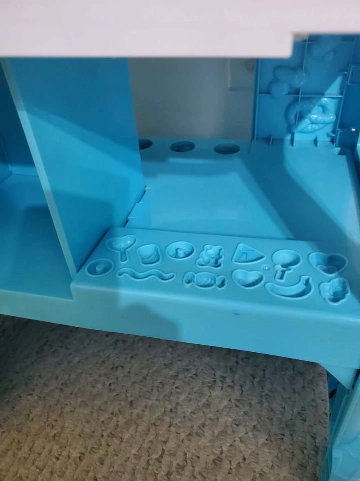Play-Doh Ice Cream Truck playset - photo 5