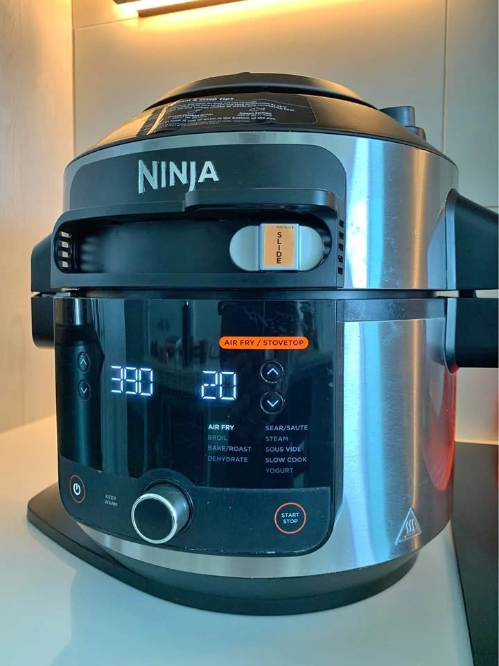 Ninja Foodi OL500 Series Pressure Cooker Steam Fryer with SmartL