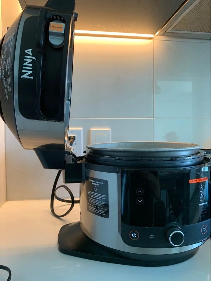 Ninja Foodi OL500 Series Pressure Cooker Steam Fryer with SmartL - photo 4