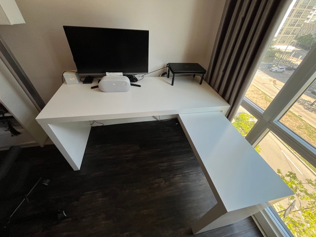large white desk - photo 2