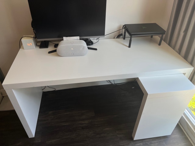 large white desk - photo 3
