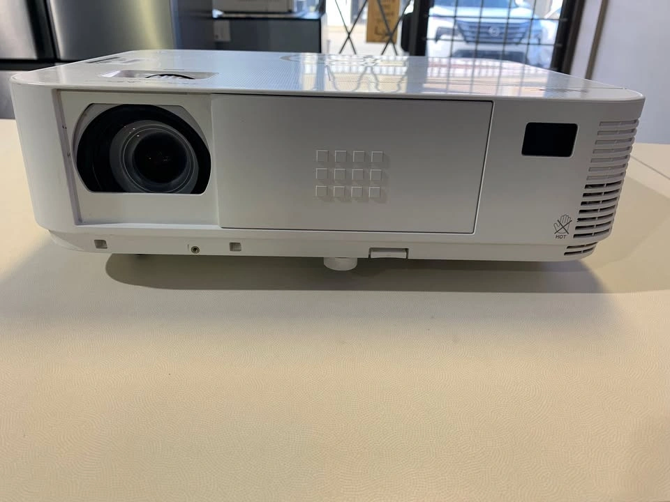 NEC M322X 3200 Lumens HD Projector with Warranty - photo 3
