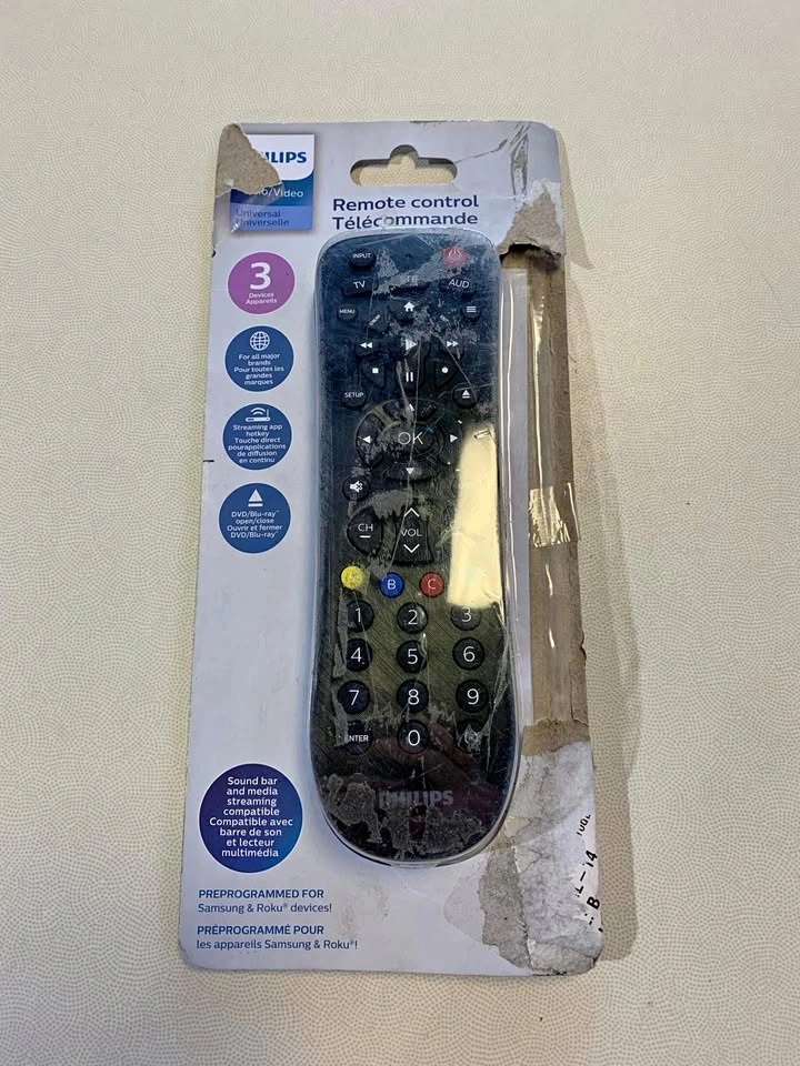 Philips 3-Device Universal Remote Control (SRP9232D/07)