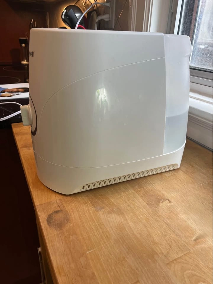Honeywell Humidifier - photo 2