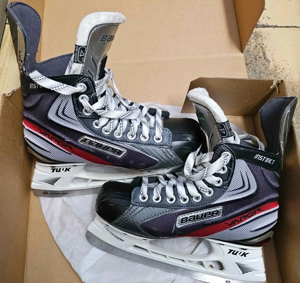 Bauer Vapor X200 Junior Ice Hockey Skates - Size 4.0R - photo 2