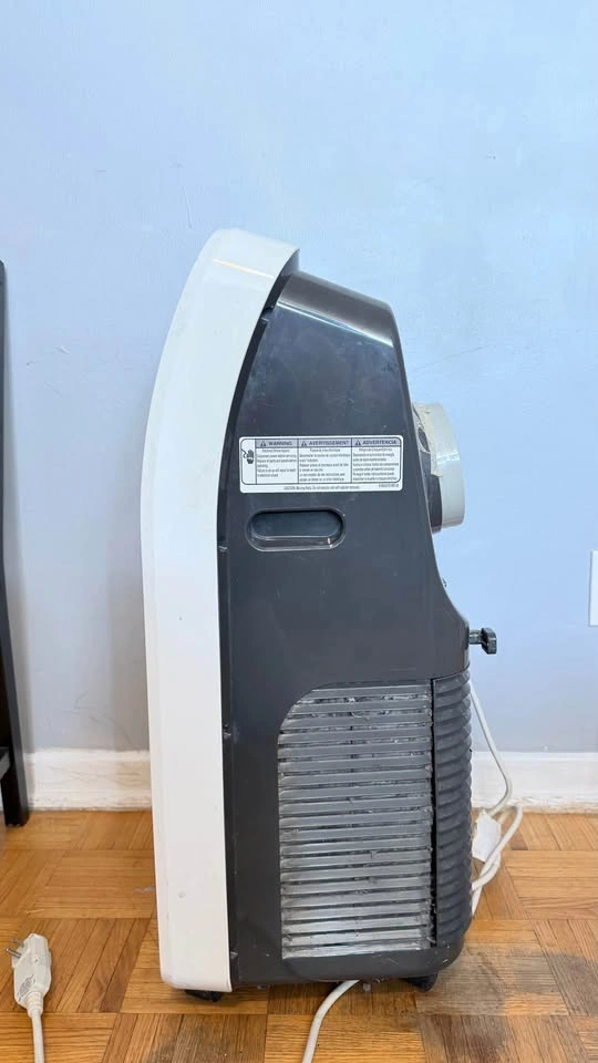 Insignia 10,000 BTU AC – No Hose, No Remote - photo 2