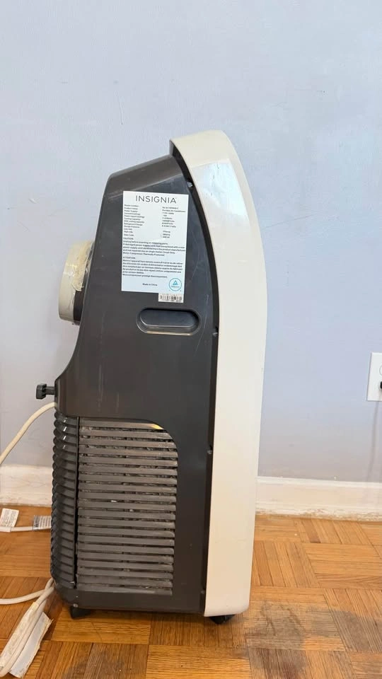 Insignia 10,000 BTU AC – No Hose, No Remote - photo 3