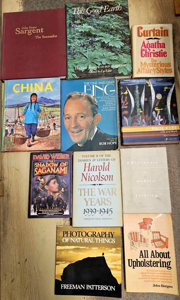 12 Book Lot: Vintage, Art, History, Sci-Fi & Collectibles