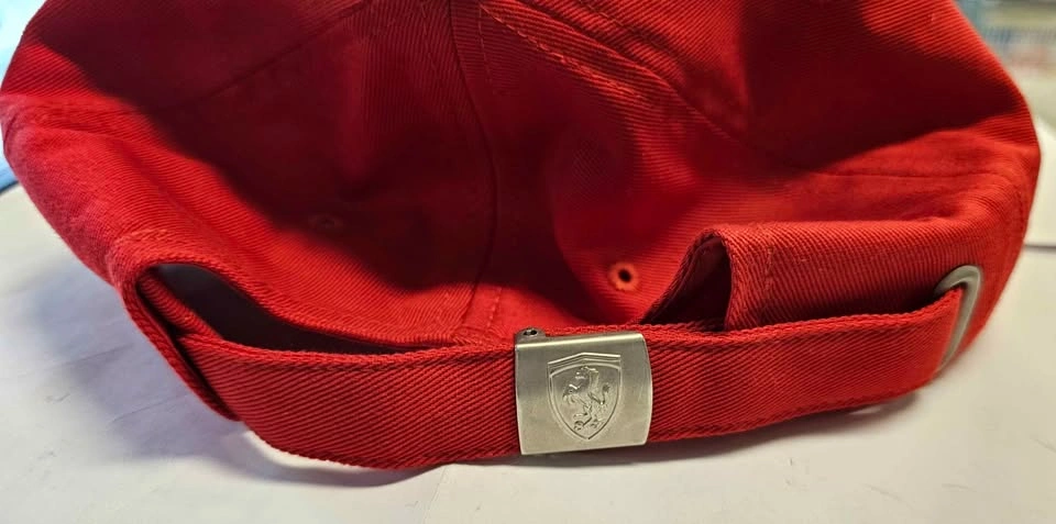 BRAND NEW Official Ferrari Classic Scuderia Baseball Cap - photo 2