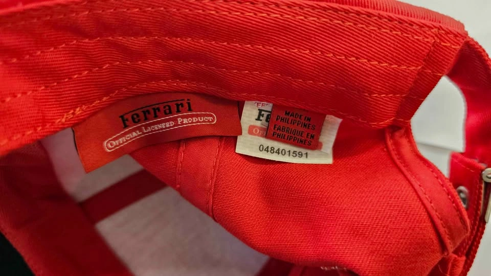 BRAND NEW Official Ferrari Classic Scuderia Baseball Cap - photo 3