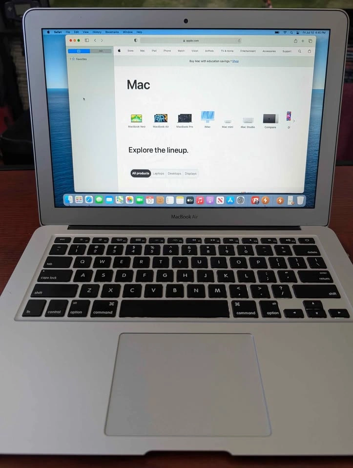 Apple Macbook Air 13-Inch - photo 2