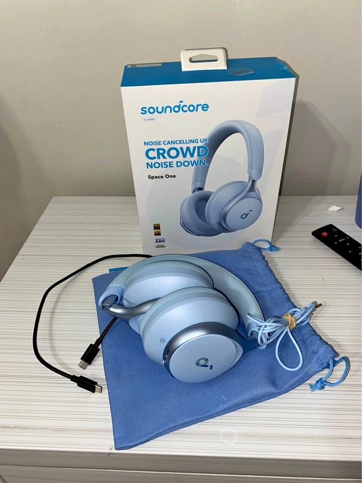 Soundcore Space One noise canceling Bluetooth Headphones