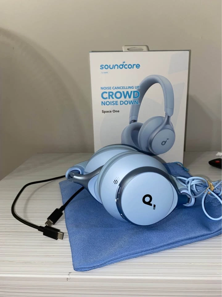 Soundcore Space One noise canceling Bluetooth Headphones - photo 2
