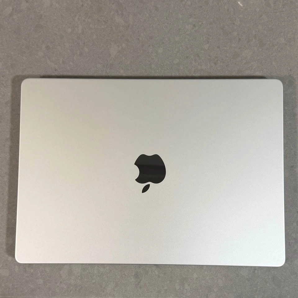 Apple MacBook Pro 14-inch 2021 M1 Pro Chip - photo 2