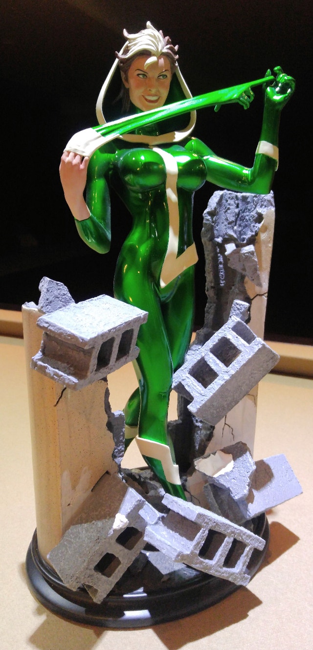 Sideshow X-men Rogue Adam Hughes Comiquette - photo 4