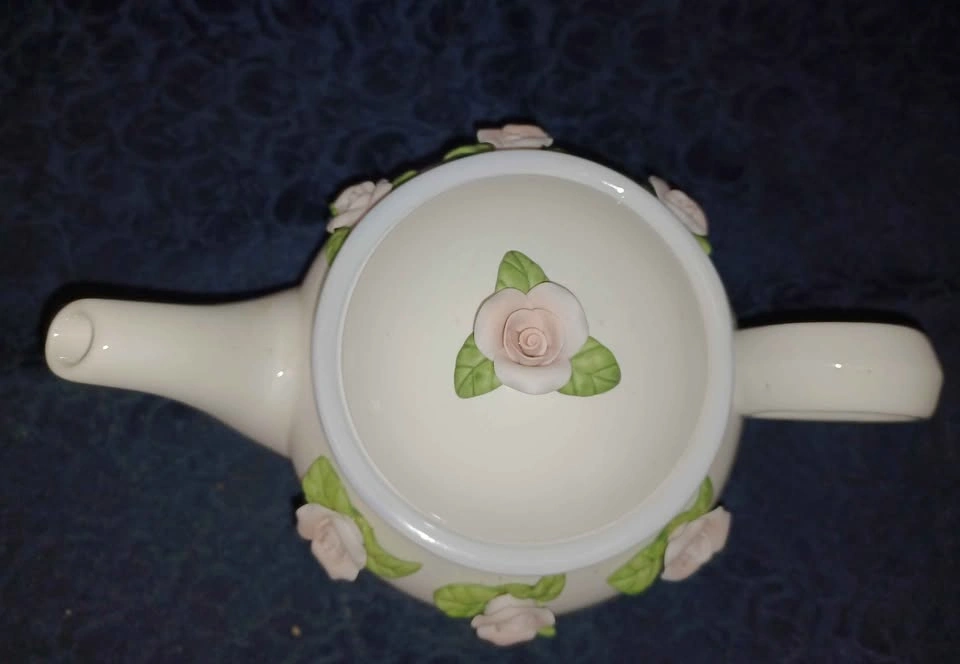 Vintage Ceramic Teapot with Pink Rose Appliqués - photo 2