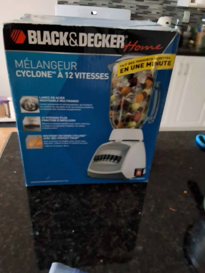 Black & Decker Cyclone 12-Speed Blender - photo 2