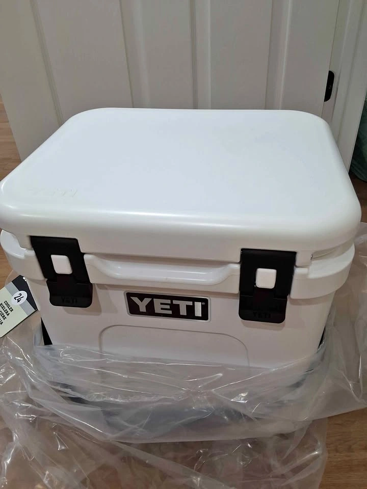 YETI Roadie 24 Hard Cooler