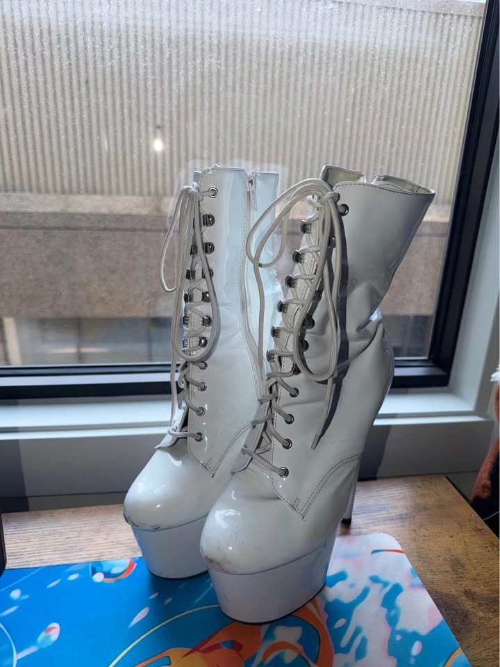 White Ankle Boots - photo 2