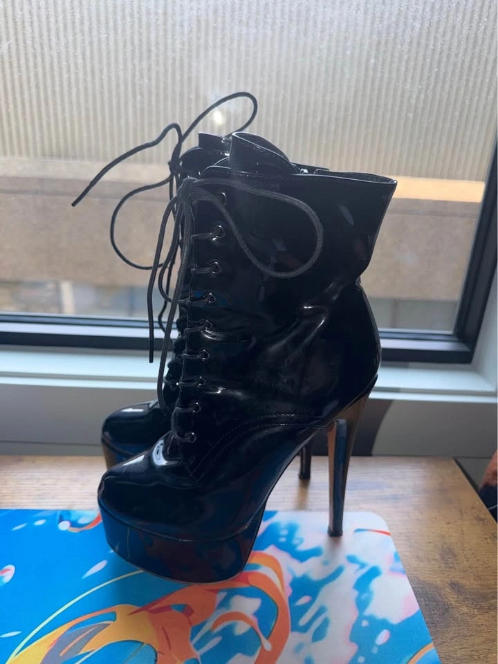 Black Ankle Boots - photo 3
