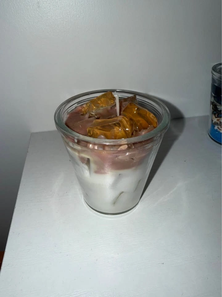 Handmade Decorative Soy and Gel Wax Candles - photo 4